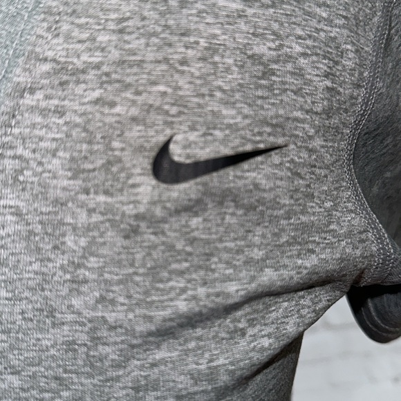 Nike Dri-Fit Light Gray Top - Picture 2 of 4
